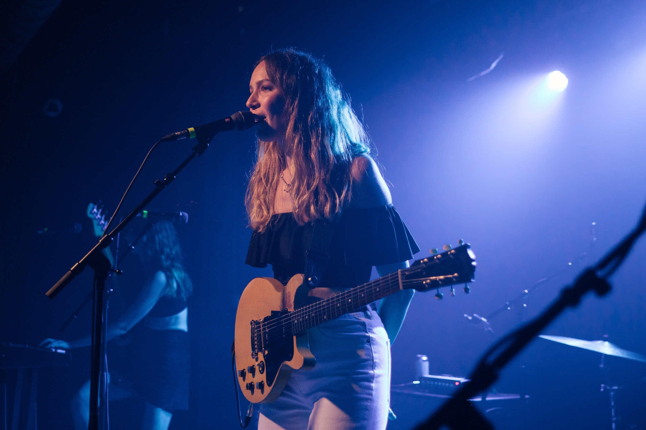 the-big-moon-xoyo